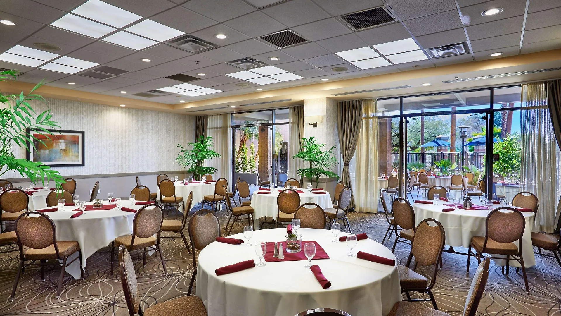 Embassy Suites By Hilton Phoenix Scottsdale