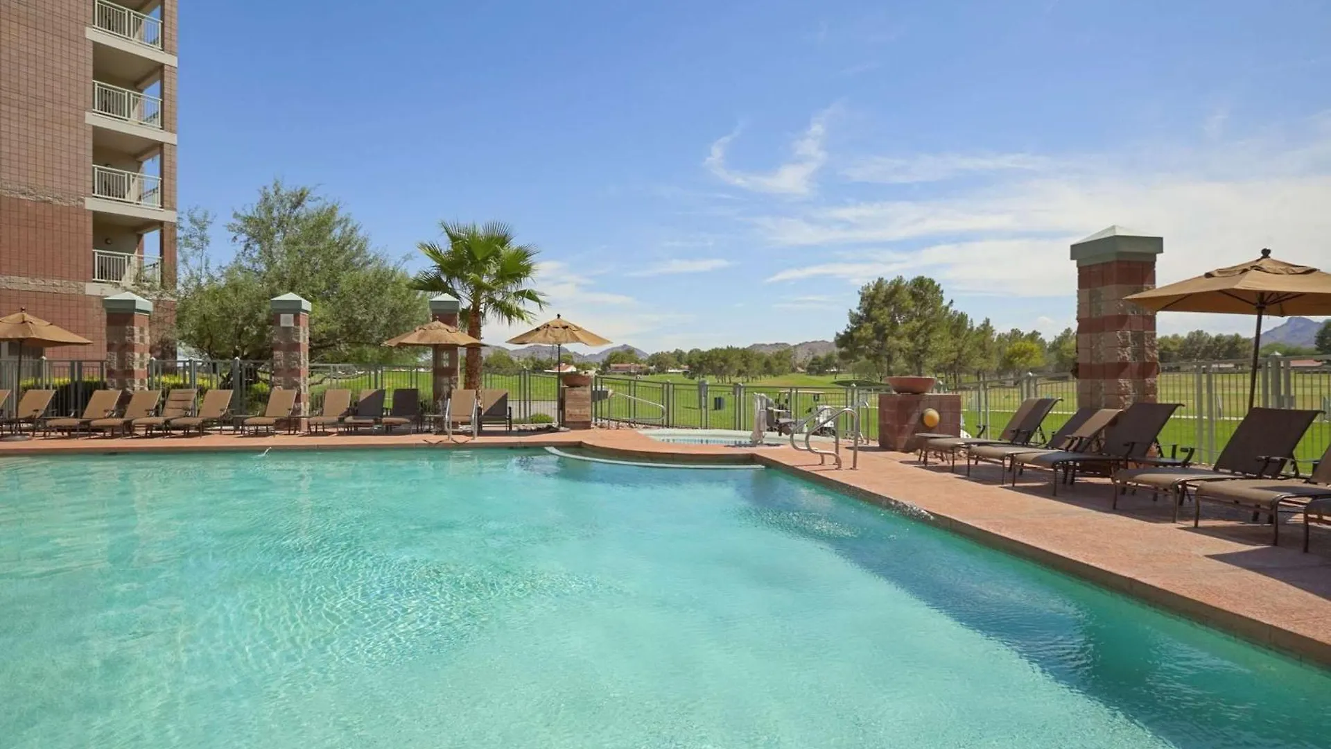 Embassy Suites By Hilton Phoenix Scottsdale Hotel
